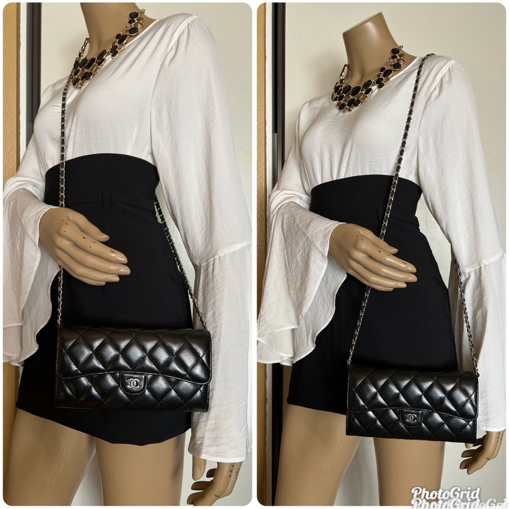 CHANEL GUSSET CLASSIC FLAP WALLET - Picture 3 of 15